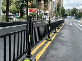 T002 Quang Ch&acirc;u kiểu th&agrave;nh phố guardrail 