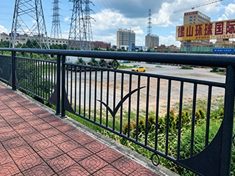 T014 Seagull phong c&aacute;ch đường bộ Guardrail 