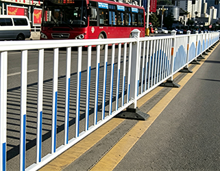 Giao th&ocirc;ng v&agrave; h&agrave;ng r&agrave;o bảo vệ th&agrave;nh phố 